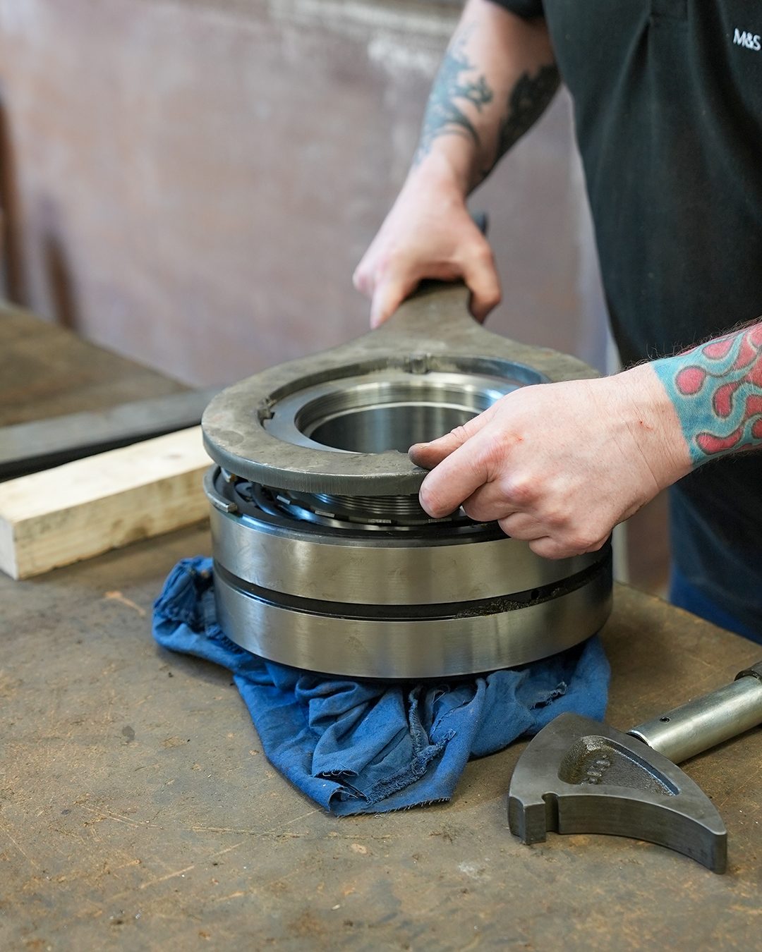 Fitting a bearing housing