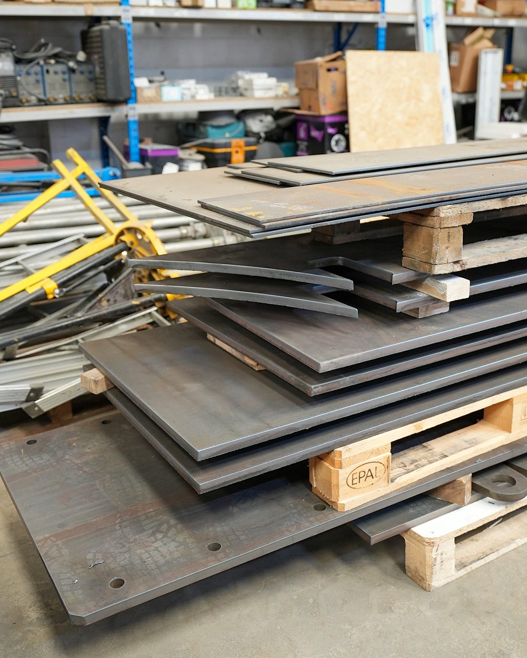 Plasma-cut plate ready for fabrication